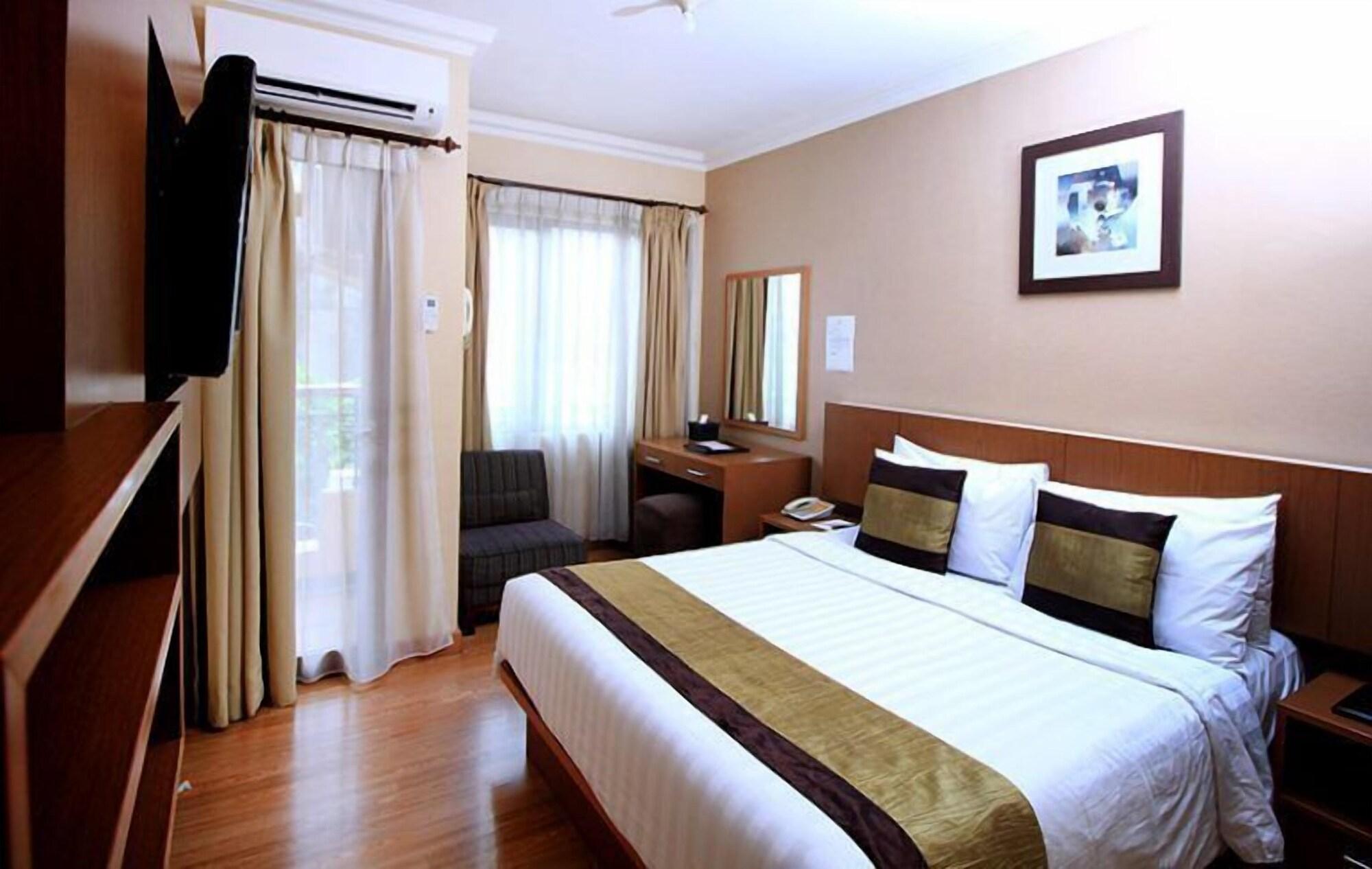 Grand Setiabudi Hotel Bandung Exterior photo