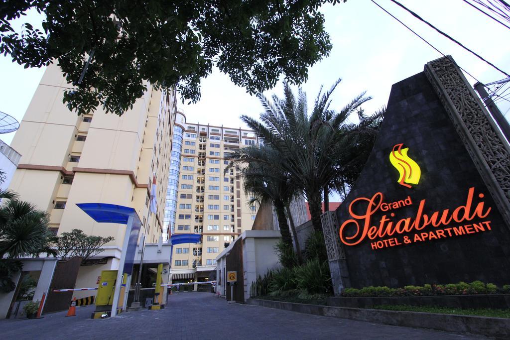 Grand Setiabudi Hotel Bandung Exterior photo